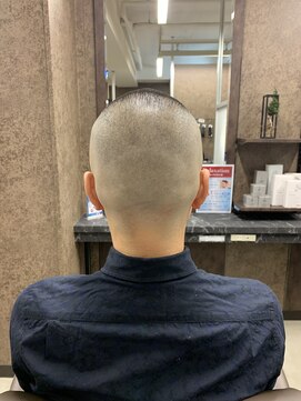 ネクサスアンドコー 浦安店(NEXUS&Co.) スキンフェード×ボウズ[浦安/南行徳]<理容室>[Men's]