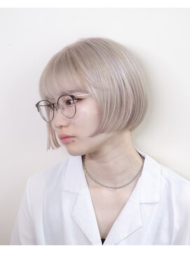 ルプラ ガーデン(le-pla garden) ブロンド#ダブルカラー#切りっぱなしボブ#ケアブリーチ#豊橋