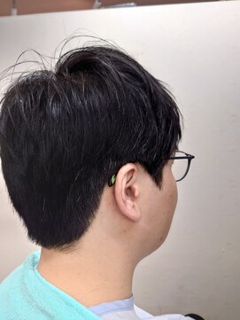 ヘアーカットデザインサロン スマッシュ 田町店(Hair cut design salon Smash) ビジネスマン カルマパート マッシュ ショート メンズ 学生 就活