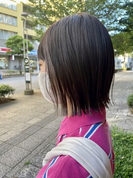 トリート 海浜幕張店(TREAT) 切りっぱなしボブ×インナーカラー