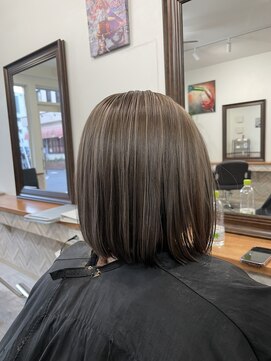 リファイン バイ アフィナー 本厚木店(Refine by Afinar) 【本厚木/本厚木駅】透け透けハイライト