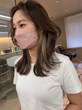 サイン 表参道(SIGN) レイヤーカットイヤリングカラーインナーカラーケアブリーチ