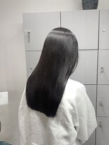 ウミ(Umi) 艶髪ストレート