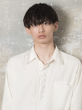 ユーフォリア 渋谷グランデ(Euphoria SHIBUYA GRANDE) 刈り上げマッシュ　ナチュラルパーマ　ニュアンスパーマ　MOMO