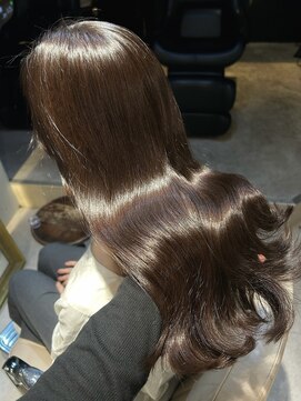 トリア(the tria) 【chika】艶ブラウン