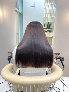アグ ヘアー リース 本町店(Agu hair re:s) 縮毛矯正レイヤーカットハッシュカット髪質改善ブリーチ縮毛矯正