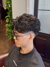 エルシー(LC)&nbsp;【kosei】メンズ大人ツイストスパイラル×刈り上げフェード