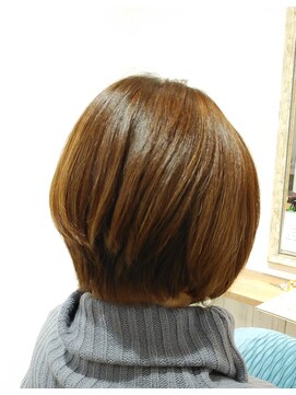 ヘアーリゾート モアナ(hair Resort moana) 前下がりショートボブ