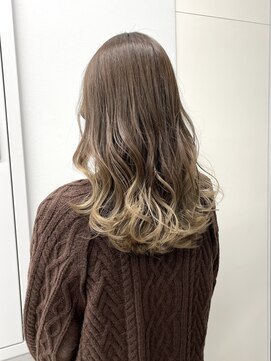 アライブ キチジョウジ(ALIVE Kichijoji) ミルクティーベージュグラデーションカラー