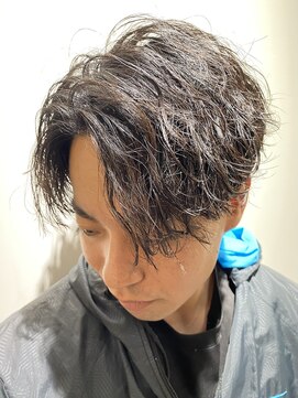 クオル 立川(QOL) センターパート/ツイストスパイラル/メンズカット/眉毛