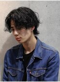 大人のメンズニュアンスセンターパートウルフ