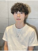 プードルパーマとハイライトで個性的にオシャレ度アップ!