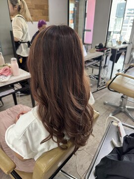 アジールヘア 所沢プロペ通り店(agir hair) ピンクベージュハイライトデザインカラーレイヤーカット所沢韓国