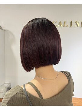 カリネバイフィエル(CALINER by Fier) 西梅田駅 / プツッとボブ×ボルドーカラー