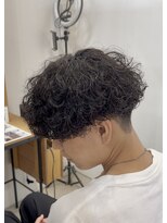 メンズギフト(men's GIFT)&nbsp;刈り上げツーブロック波巻きスパイラルパーマメンズマッシュ