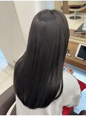 暗めオリーブグレージュカラー