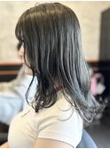 透明感たっぷりの大人オリーブカラー