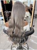 シルバーグレー、グレージュ