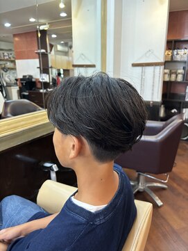 シャンプーボーイアネックス(SHAMPOO BOY Annex) フェザーパーマ　センターパート　佐世保