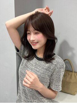 ボタン シブヤ(VOTAN SHIBUYA) オリーブベージュ/レイヤーカット/透明感カラー/韓国ヘア