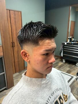 スタンドバーバー 柏(STAND BARBER) MEN’S HAIR/サーフカール/刈り上げセンターパート/柏