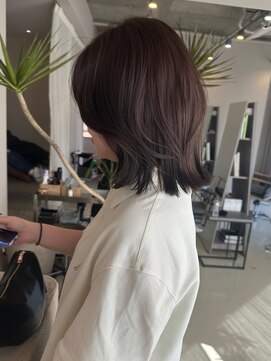 ソワ バイ ルシル(SOIE by Lucile) 透明感艶カラー レイヤーボブ 福島市