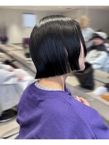キルト(kilto.) 地毛風の透明感ブルーブラック×髪質改善TRで作る極上の艶ボブ