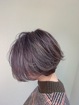 マリオ(mario) 透け感Wカラー3Dハイライト×丸みハンサムショートボブ