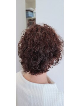 レリビー アウラ(LELiBE_'aula) パーマスタイル