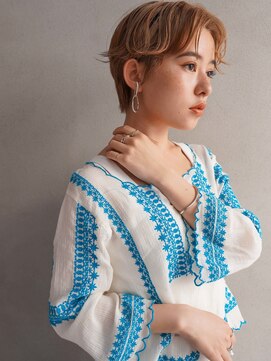 カンナ(Canna) 耳かけショート/センターパート/マロンベージュ/髪質改善/20代