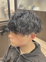 カイノ(KAINO)&nbsp;マッシュ　波パーマ　ツーブロック　刈り上げ