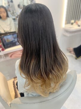 マリアバイアフロート(Maria by AFLOAT) 【山田】お客様スタイル　バレイヤージュ　キッズカラー