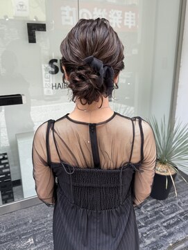 スミ(sumi) ふわふわシニヨン♪