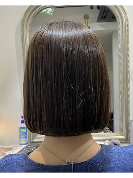 エドゥース(et DOUCE) タイトストレート×ボブ