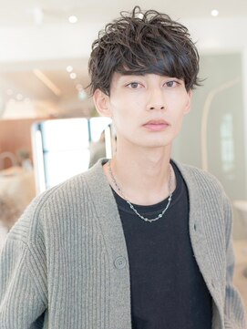 ドリップ バイ ハバナ 原宿(driP. by HAVANA) フェザーパーマセンターパートハイライトカラーニュアンスパーマ