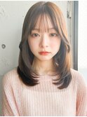 大人可愛い斜めバングフェイスフレーミングレイヤーカット