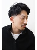 20代30代ワイルド黒髪短髪バーバーテーパーフェード