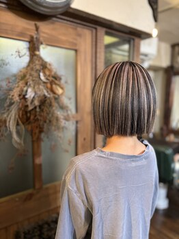 クー(Coo)の写真/自然で透明感あるオリジナルの白髪染めを使わない白髪ぼかし技術で新しい体験を！理想のカラーが実現◎