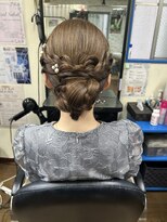 ジュン 小岩 編み込みお団子