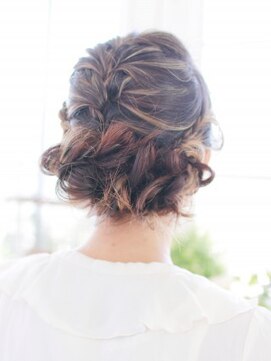 ヘアメイク ナル(hair make nalu) シニヨンカジュアルアップスタイル