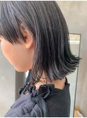 マッシュウルフ、ネイビーカラー、ワイドバング、ボブウルフ