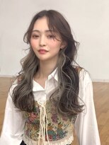 リード バイ ラグーン(LEAD by LAGOON)&nbsp;ホワイトミルクティーベージュケアブリーチインナーイヤリング