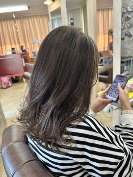 スーペリオル(Superior) グレージュ