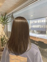 アイディール(:ideal)&nbsp;髪が柔らかくみえるフォギーベージュカラー