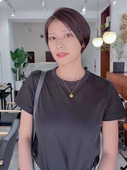 エラ(Ella)の写真/ショートヘアやボブ、トレンドのレイヤースタイルはお任せ！高いカット技術であなたの魅力を引き出す☆
