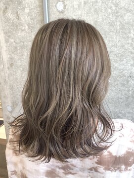 アヤラグランスパ 船橋店(AyaLA GRAN SPA) 【福田隆晃/船橋】透明感ハイライトグレージュ