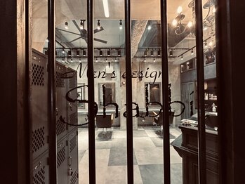 シャビ 津田沼(Shabbi)の写真/【ＮｅｗOpen津田沼】オールドアメリカン調の店内は選ばれた大人の隠れ家サロン