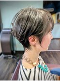 ショートヘア