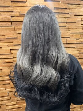 ラピス 横浜(Lapis) グレーカラーエンドカラーブリーチカラーシールエクステ