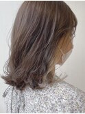 グレージュ×インナーミルクティー